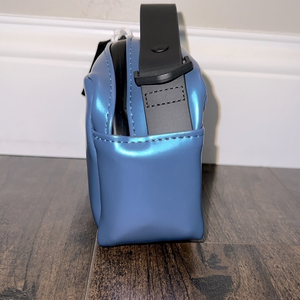 NEW Rains Micro Box Bag - Laser - Picture 6 of 9